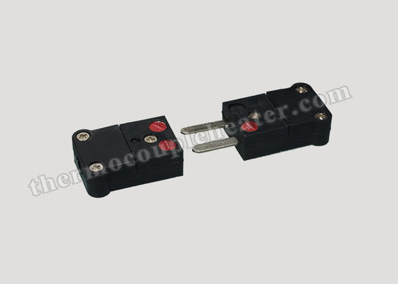 O par termoeléctrico durável do estilo da ômega dos componentes do par termoeléctrico obstrui os soquetes