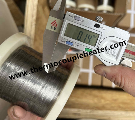 Fios de liga de alta resistência 0Cr25Al5 Fios redondos finos Diâmetro 0,15 mm 80 Ohms/Meter
