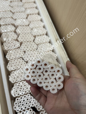 Isoladores cerâmicos de alumina de alta temperatura Alsint C799 99,7% para fornos